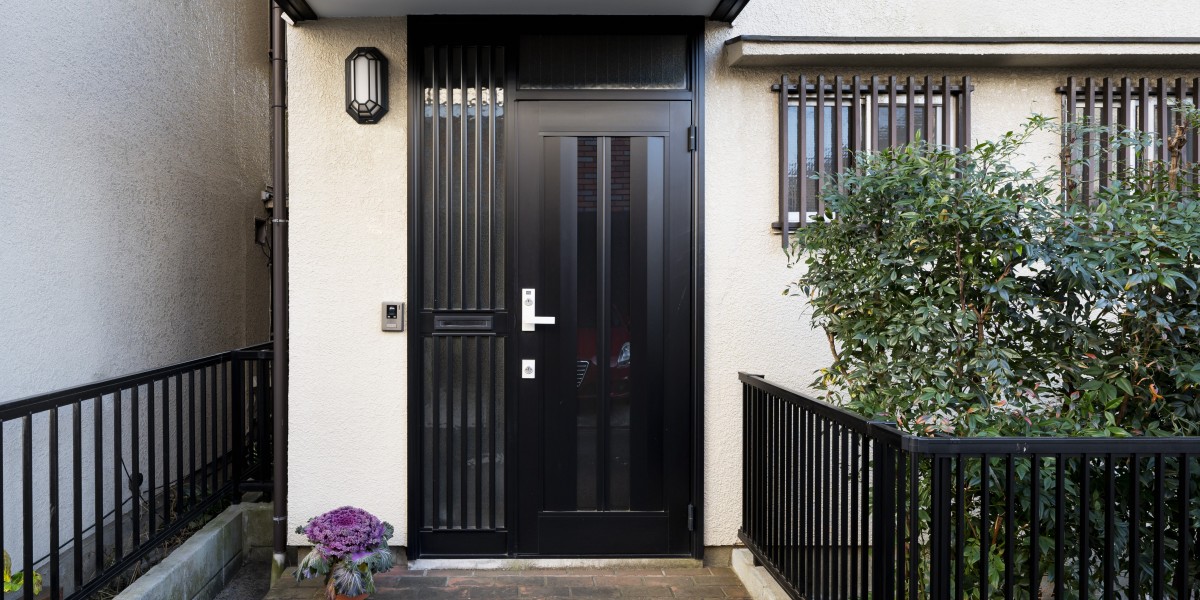 Why Every Singapore Home Needs a Secure HDB Door Gate